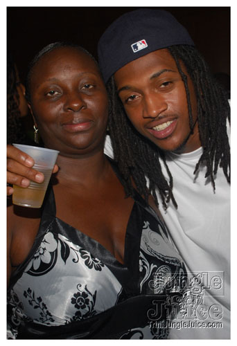 vale_bfast_party_ny_aug30-035