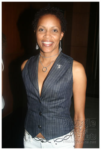 vale_bfast_party_ny_aug30-056