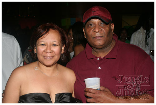 vale_bfast_party_ny_aug30-089