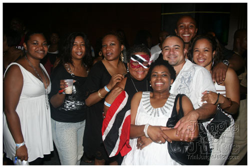 vale_bfast_party_ny_aug30-124