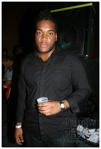 vale_bfast_party_ny_aug30-134