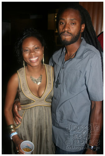 vale_bfast_party_ny_aug30-156