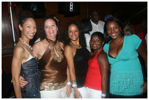 vale_bfast_party_ny_aug30-162