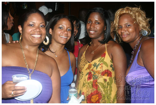 vale_bfast_party_ny_aug30-184