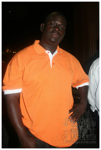 vale_bfast_party_ny_aug30-189