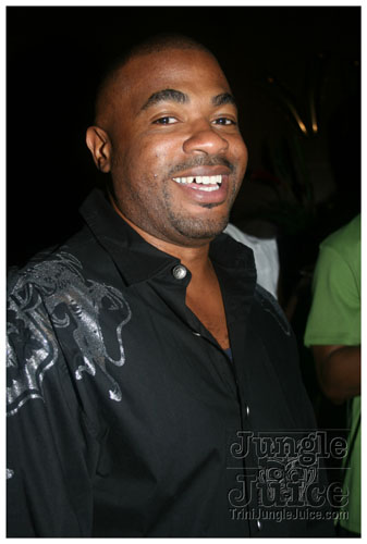 vale_bfast_party_ny_aug30-192