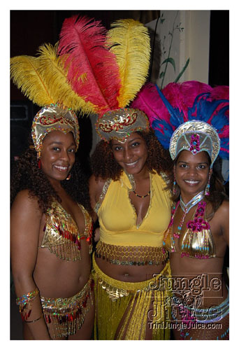 we_kinda_ting_launch_2k8-009