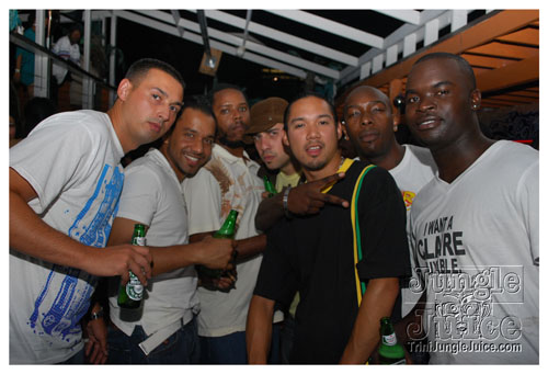 wednesday_on_the_roof_08-32