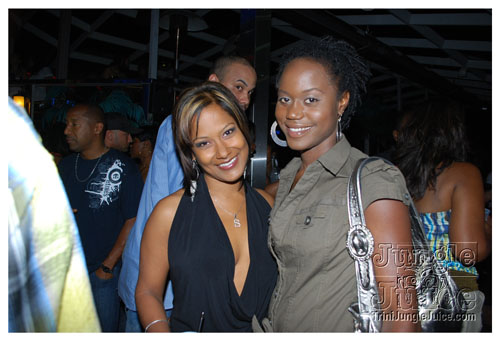 wednesday_on_the_roof_08-47