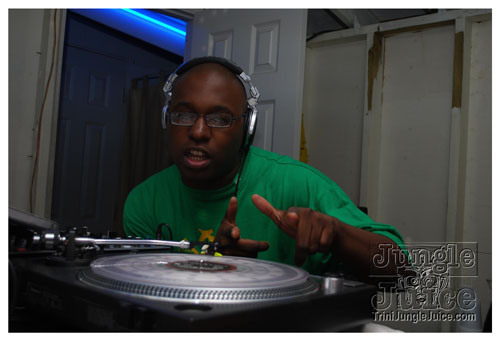 wednesday_on_the_roof_08-61