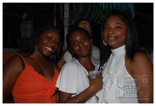 wednesday_on_the_roof_08-69