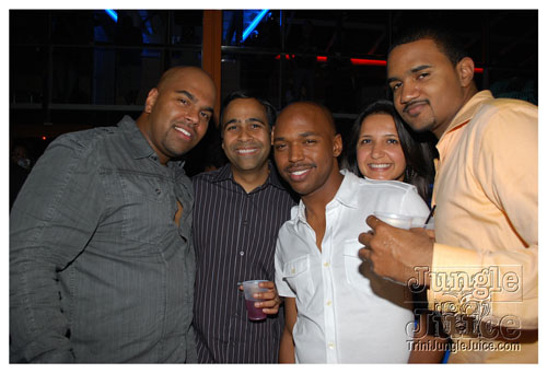 wednesday_on_the_roof_08-77