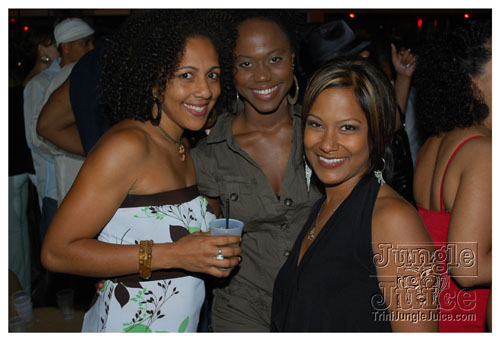 wednesday_on_the_roof_08-78