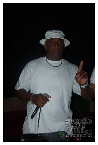 whiteout_fete_08-085