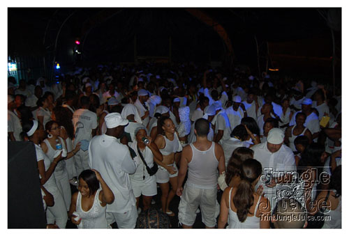 whiteout_fete_08-120