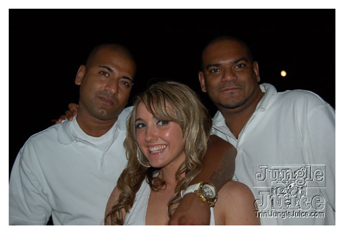 xclusv_creamsicle_2008-072