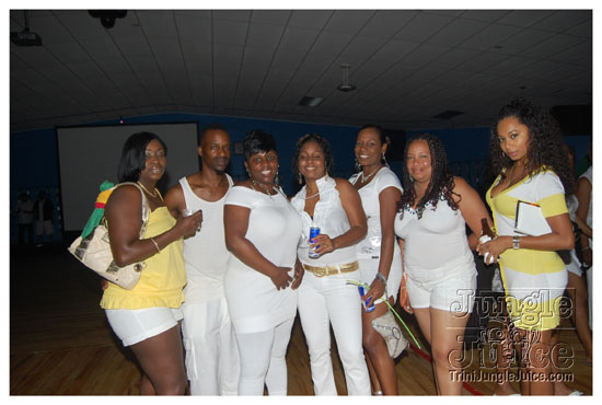 10th_annual_wear_white_may24-027