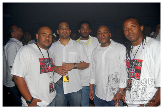 10th_annual_wear_white_may24-040