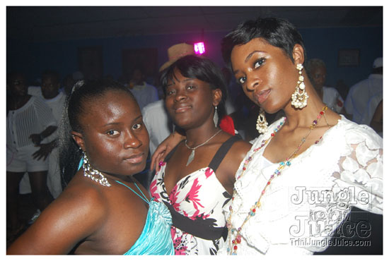 10th_annual_wear_white_may24-046