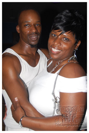 10th_annual_wear_white_may24-058