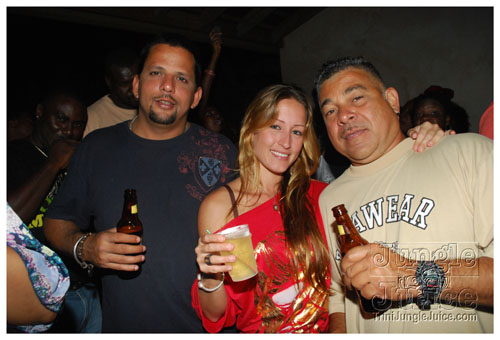 91.9fm_tobago_launch_jan3-080