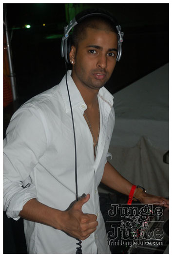 a_royal_christmas_dec11-060