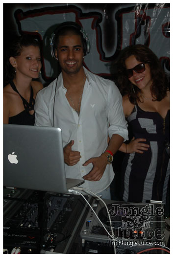 a_royal_christmas_dec11-061