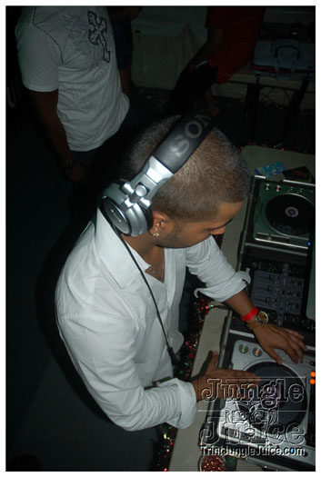 a_royal_christmas_dec11-065