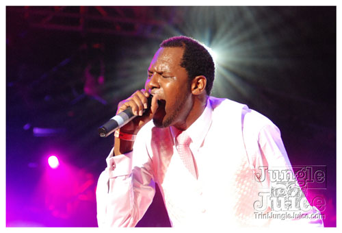 ac7_heavenly_drums_2009-011