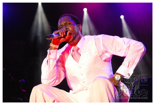 ac7_heavenly_drums_2009-012