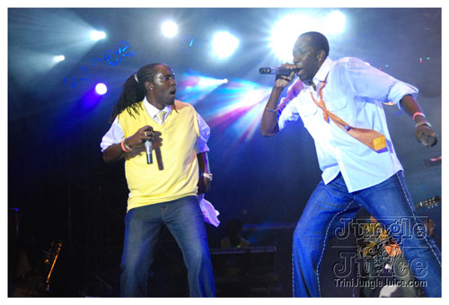 ac7_heavenly_drums_2009-023