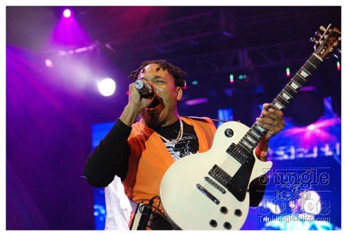 ac7_heavenly_drums_2009-035