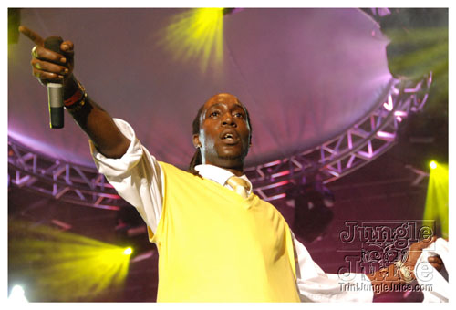 ac7_heavenly_drums_2009-037