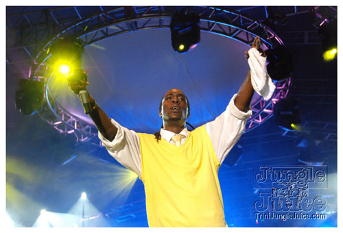 ac7_heavenly_drums_2009-038