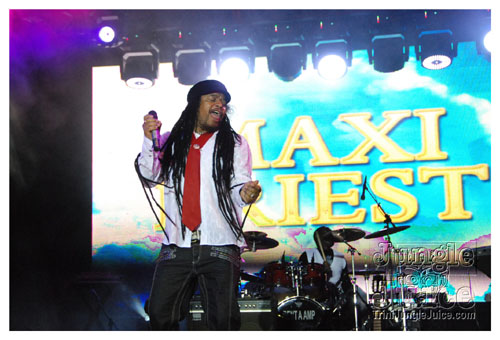 ac7_heavenly_drums_2009-042