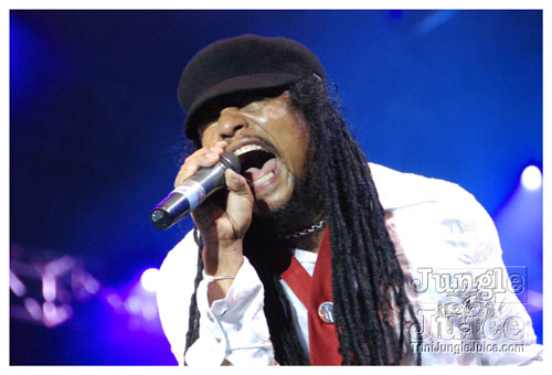 ac7_heavenly_drums_2009-051