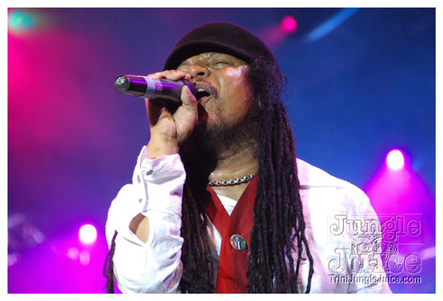 ac7_heavenly_drums_2009-052