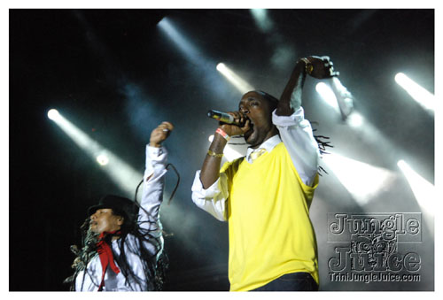 ac7_heavenly_drums_2009-053