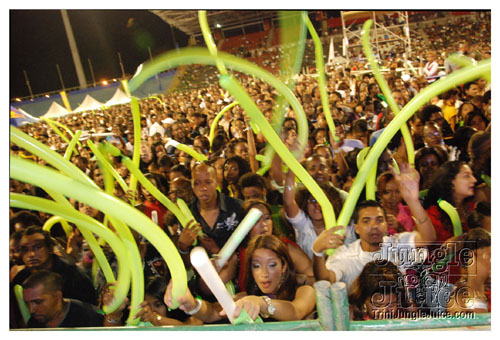 ac7_heavenly_drums_2009-058