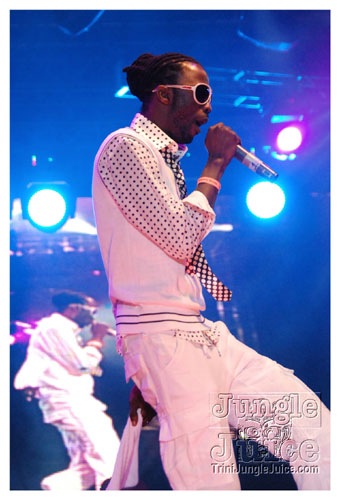 ac7_heavenly_drums_2009-073