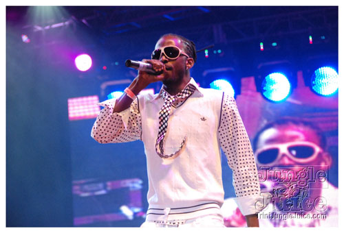 ac7_heavenly_drums_2009-076