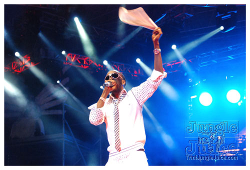 ac7_heavenly_drums_2009-077