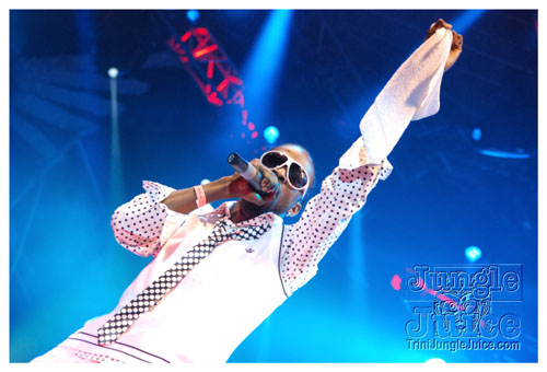 ac7_heavenly_drums_2009-078