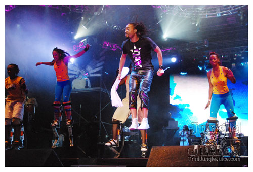 ac7_heavenly_drums_2009-079