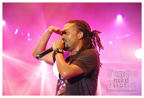 ac7_heavenly_drums_2009-080