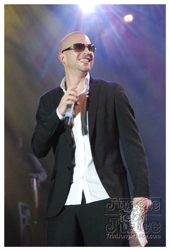 ac7_heavenly_drums_2009-099