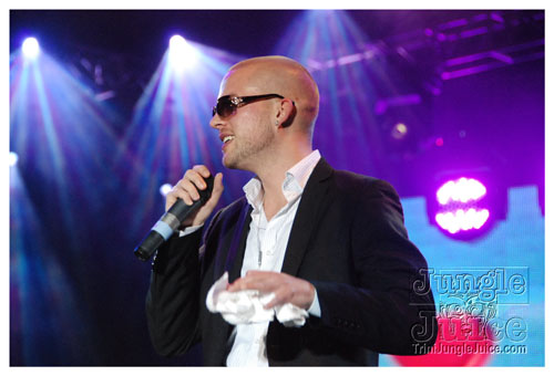 ac7_heavenly_drums_2009-103