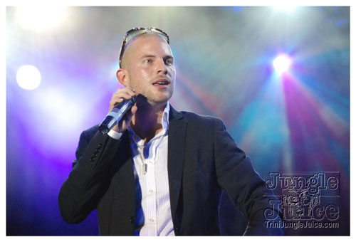 ac7_heavenly_drums_2009-104