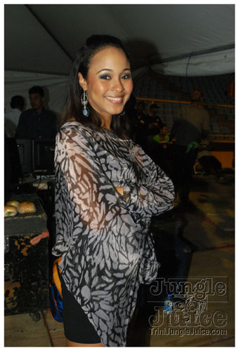 ac7_heavenly_drums_2009_II-019