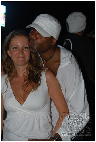 ac7_heavenly_drums_2009_II-053